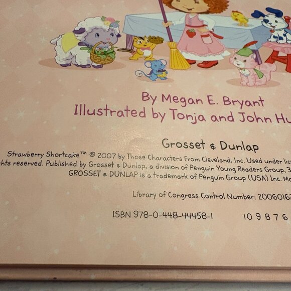 Strawberry Shortcake: Berry Fairy Tales Snow White Kids Book (SKU: 314MI) - Picture 4 of 5